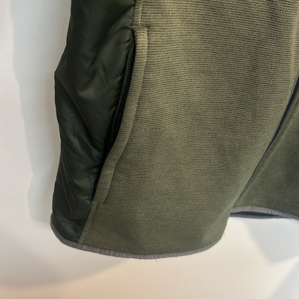 Under Armour brand men’s jacket size M green color - Picture 3 of 7